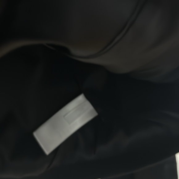 Cropped Tuxedo Blazer - Picture 8 of 11